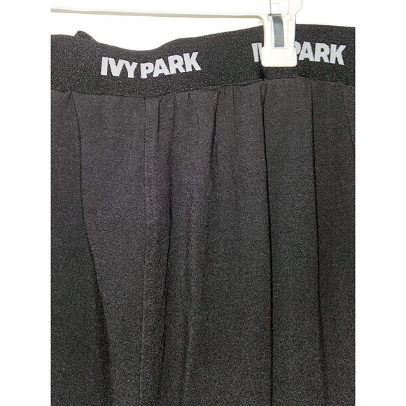 Ivy Park X Beyonce Size XL BLACK Biker Capris W/ IVY Park Logo Gym Brat Athleise - Picture 6 of 7